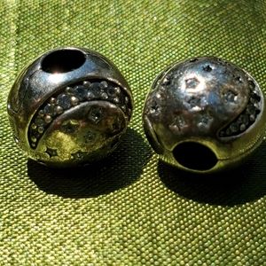 2 Moon and Stars Pandora Clips